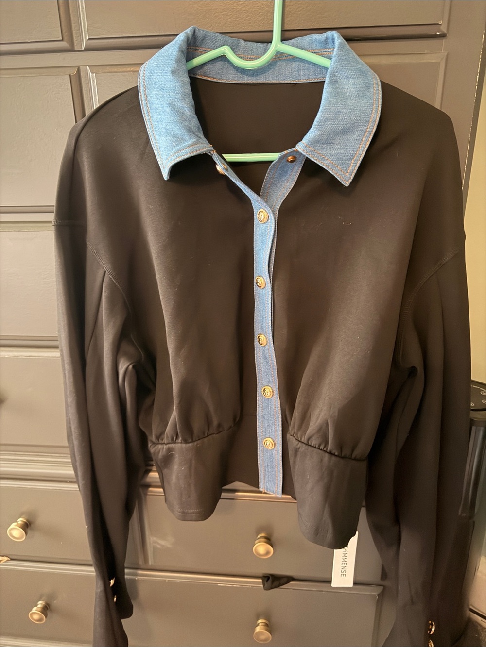 Commense Black Button-Down Top with Blue Denim Collar